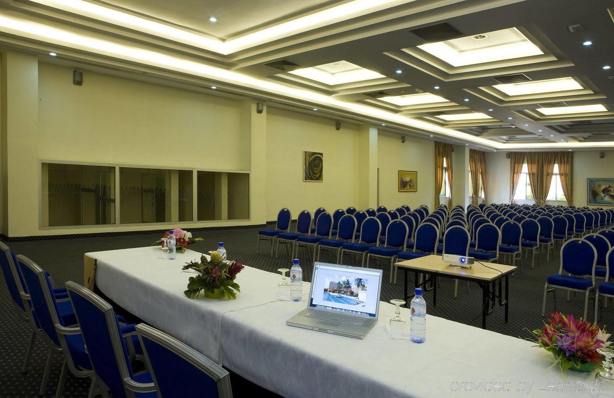 Azalai Hotel Independance Ouagadougou Bagian luar foto